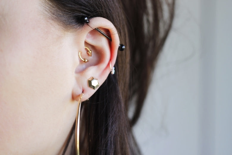 Factors that change the answer to when can i change earrings after piercing