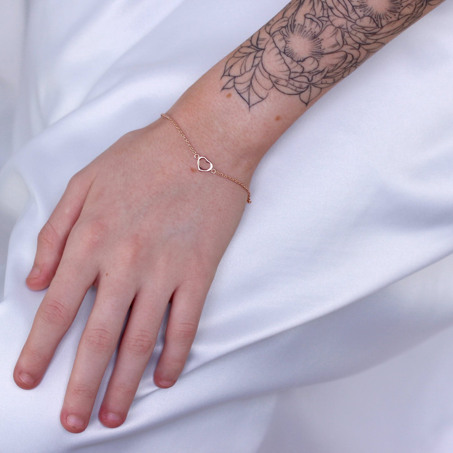 Rose Gold Plated Sterling Silver Open Heart Rolo Chain Bracelet