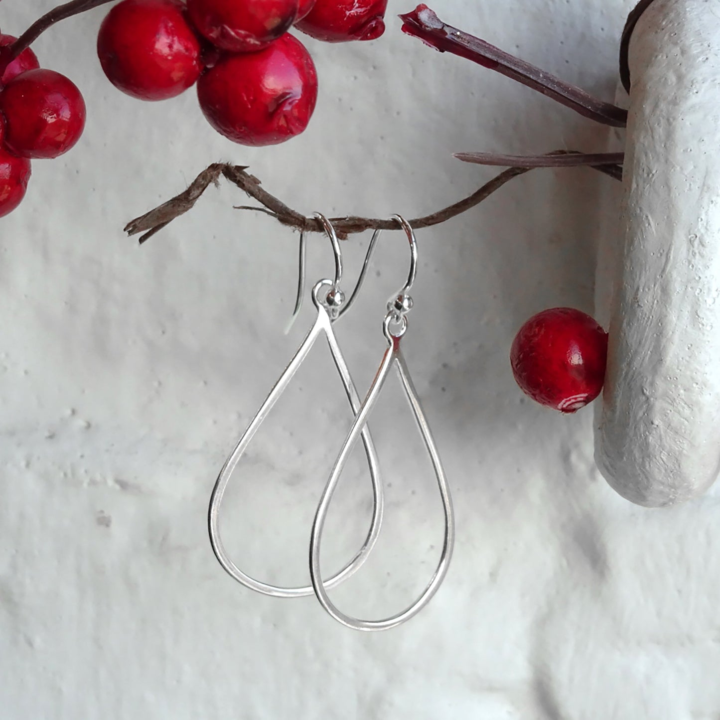 Sterling Silver Minimalist Teardrop Outline Dangle Drop Earrings