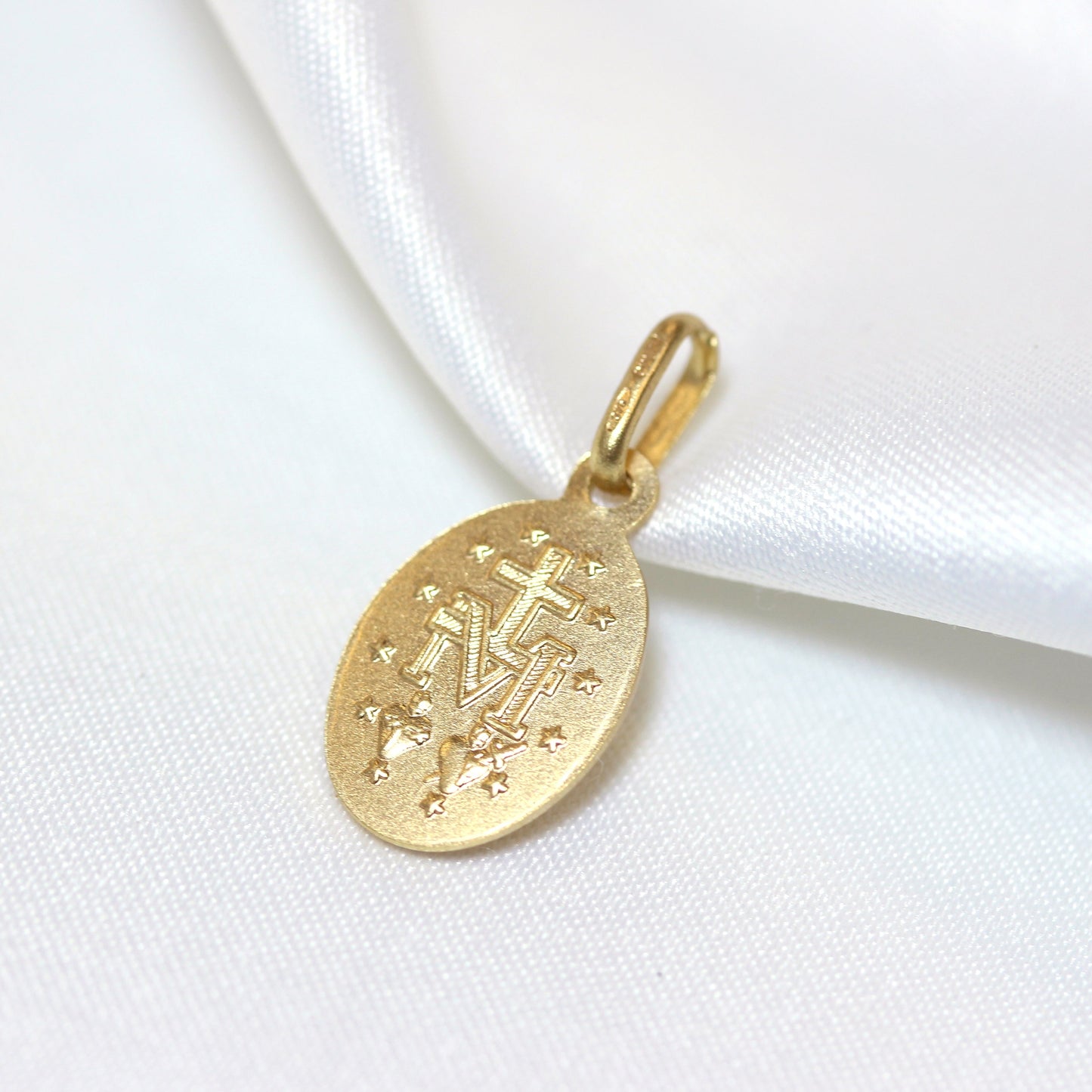 9ct Gold Miraculous Mary Charm