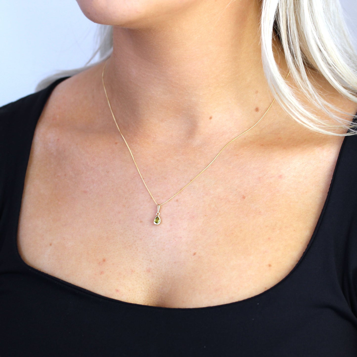 9ct Gold Peridot Gemstone August Birthstone Pendant