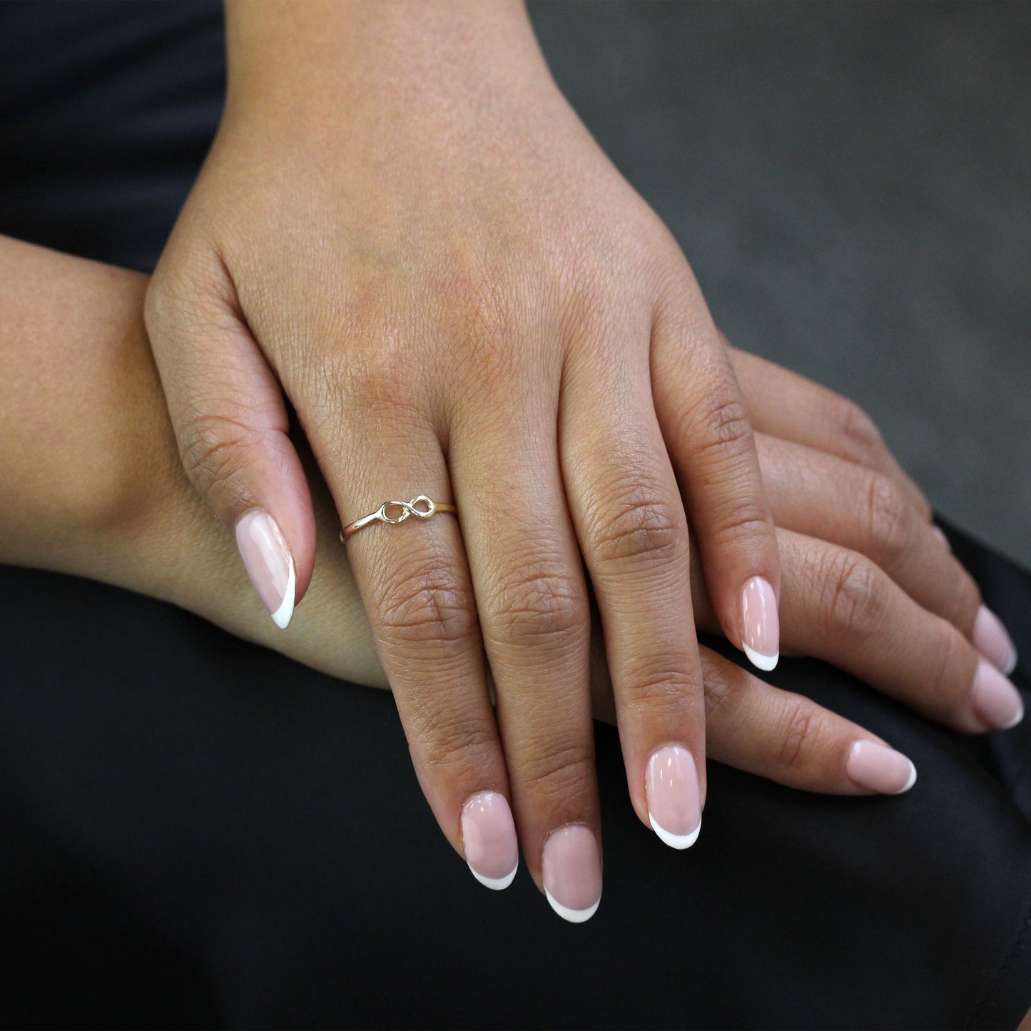 9ct Gold Infinity Loop Stacking Ring Size I - T