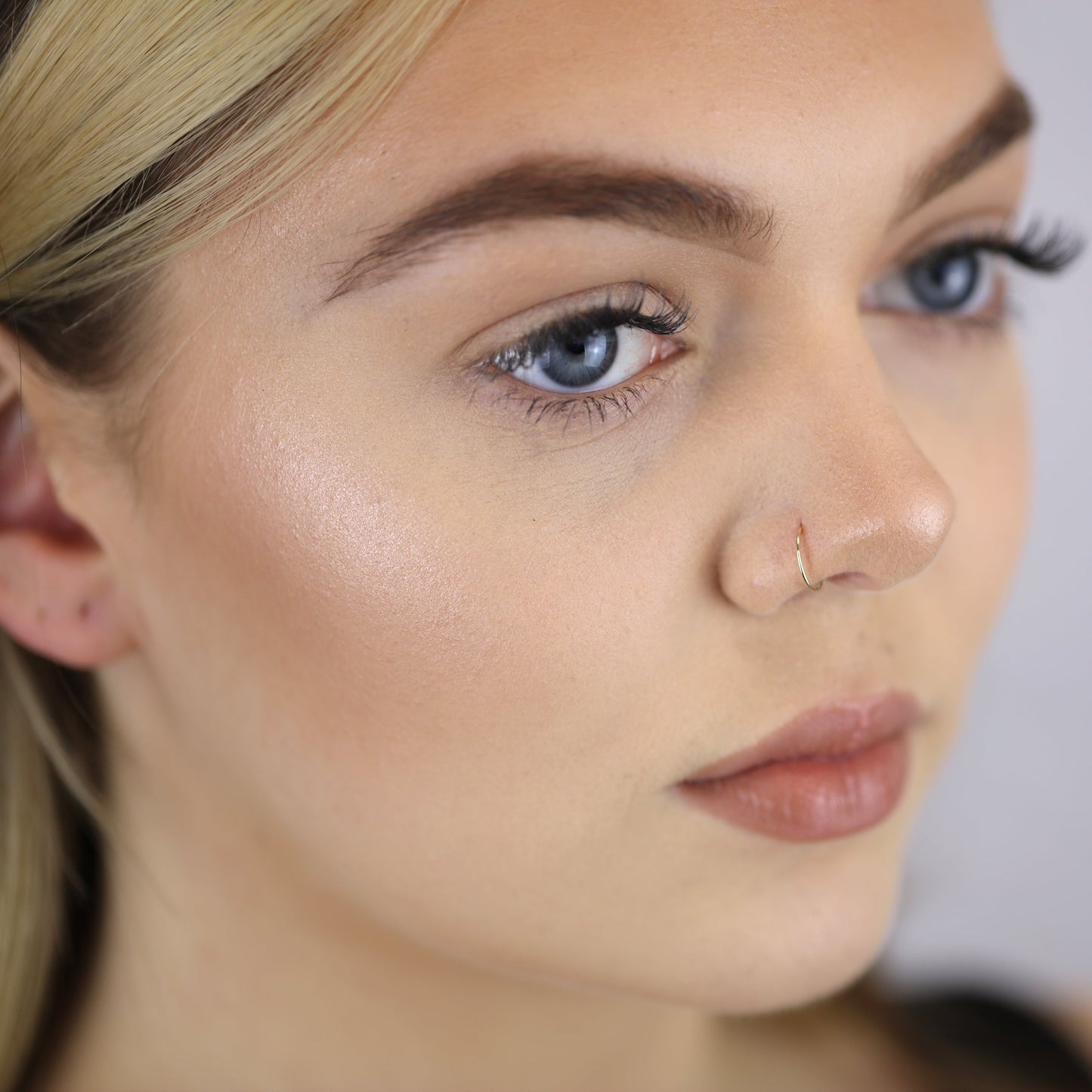 9ct Yellow Gold Flat Disc Open Hoop 9mm 22Ga Nose Ring