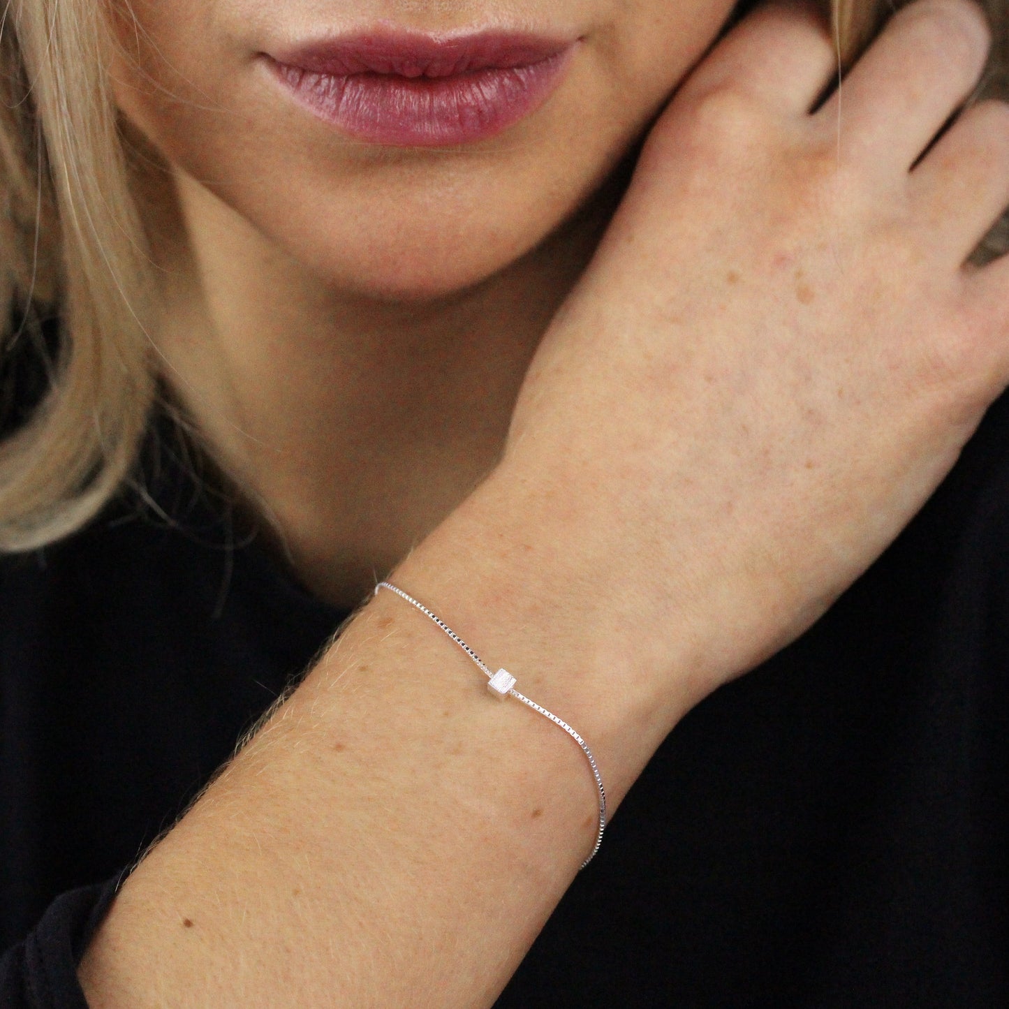 Sterling Silver 7 Inch Box Chain Bracelet w Cube Bead