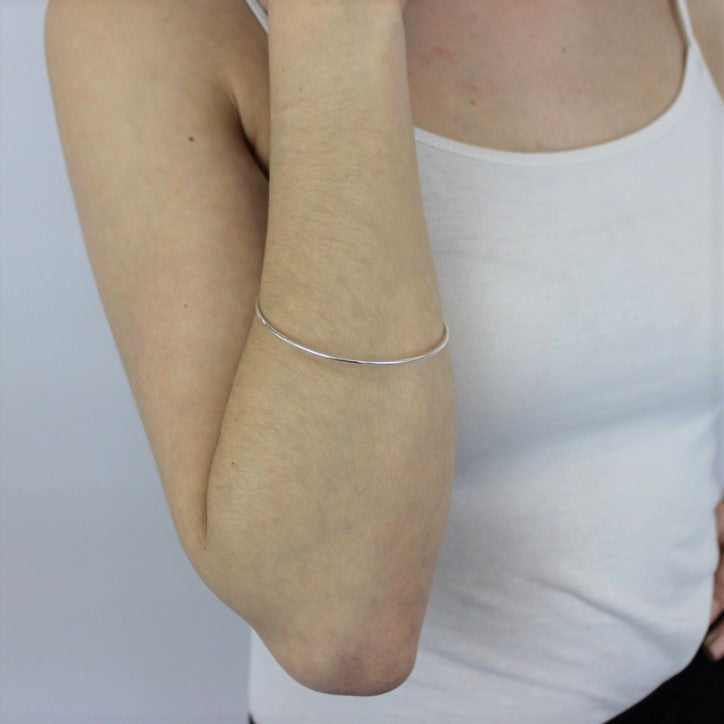 Sterling Silver 2mm Round Bangle 68mm