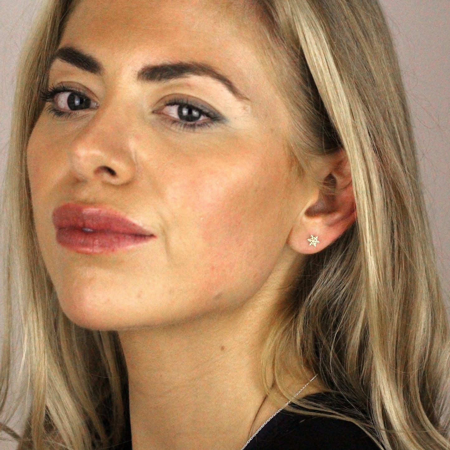 9ct Gold & Clear CZ Crystal Snowflake Stud Earrings