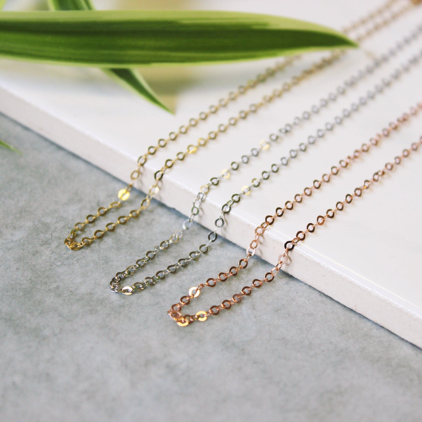 9ct Yellow Gold Hammered Trace Anklet 9.5 Inches