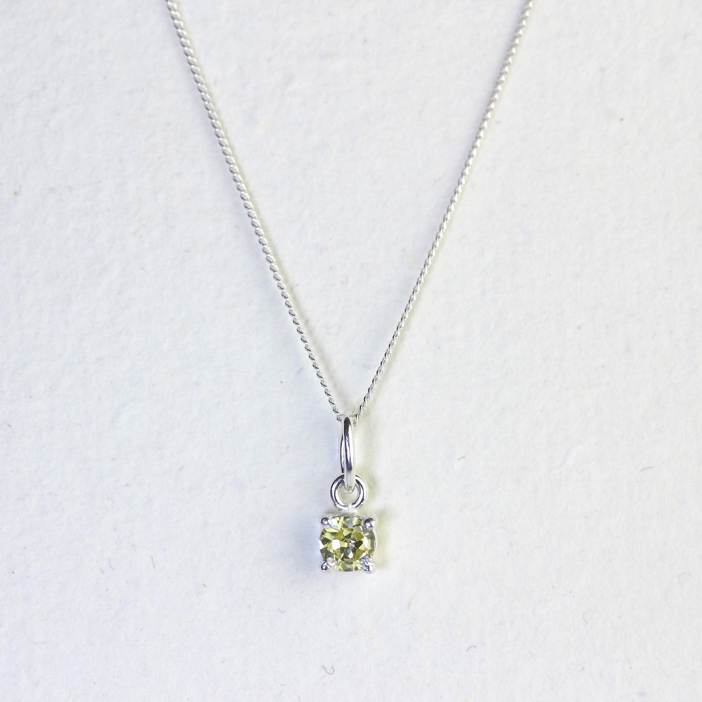 Sterling Silver Peridot CZ August Birthstone Claw Necklace - 14 - 32 Inches
