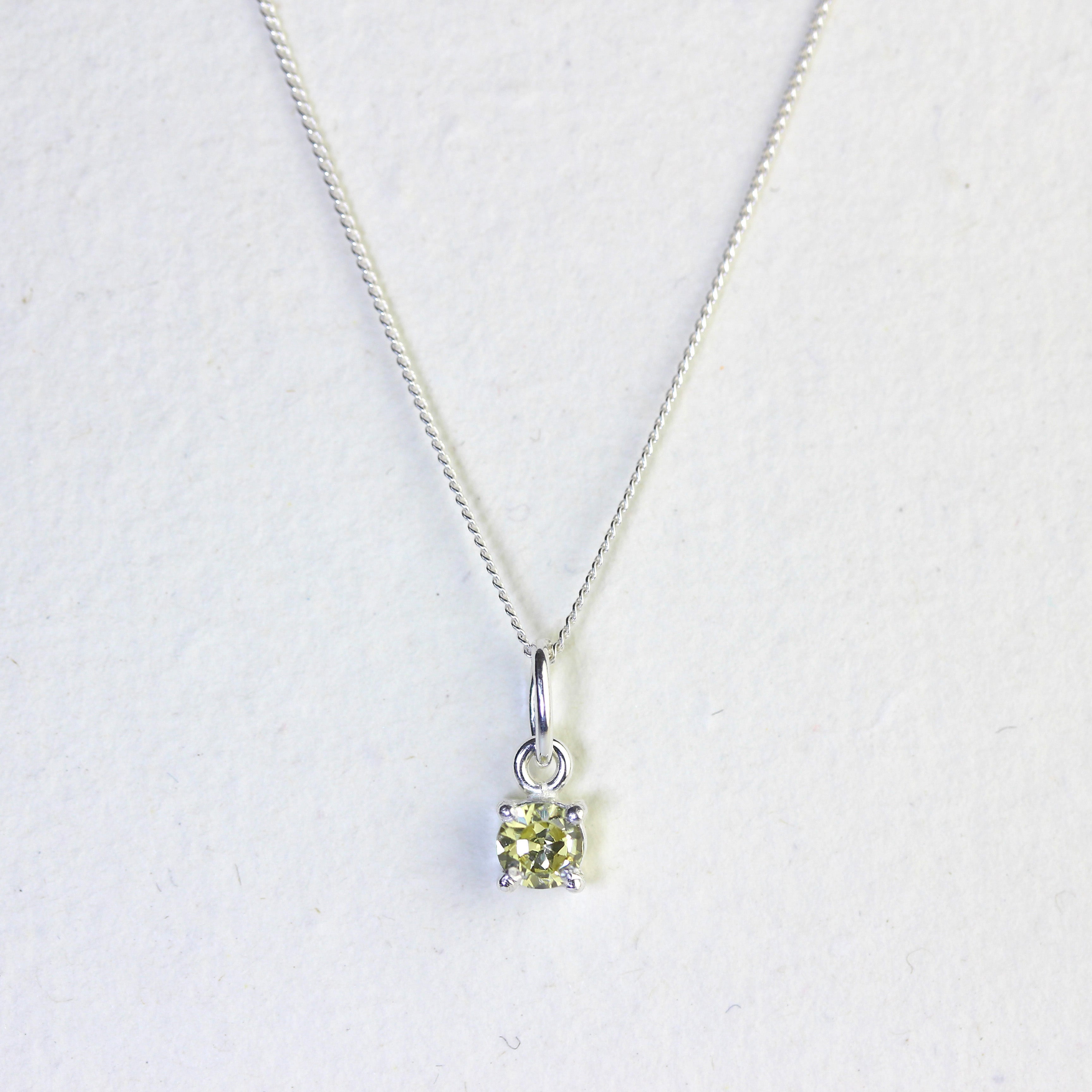Sterling Silver Peridot CZ August Birthstone Claw Necklace - 14 - 32 Inches