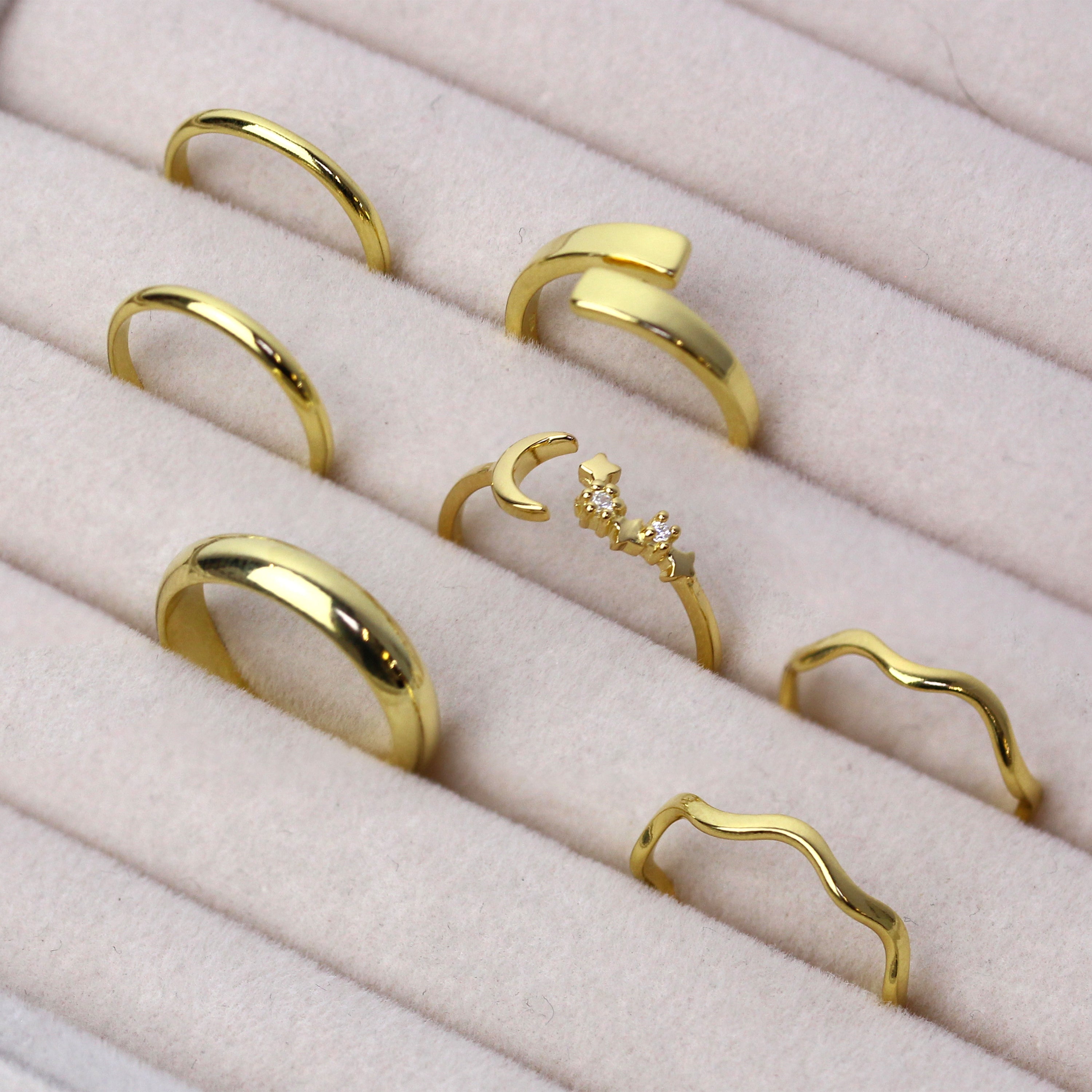 Gold Plated Sterling Silver 4mm D Shaped Wedding Band Ring Size (I - Z+6)