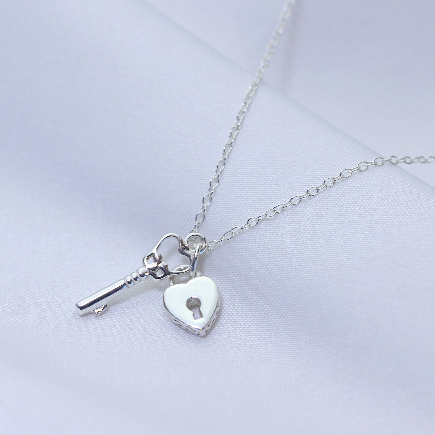 Sterling Silver Heart Padlock Key Necklace 14-22 Inches