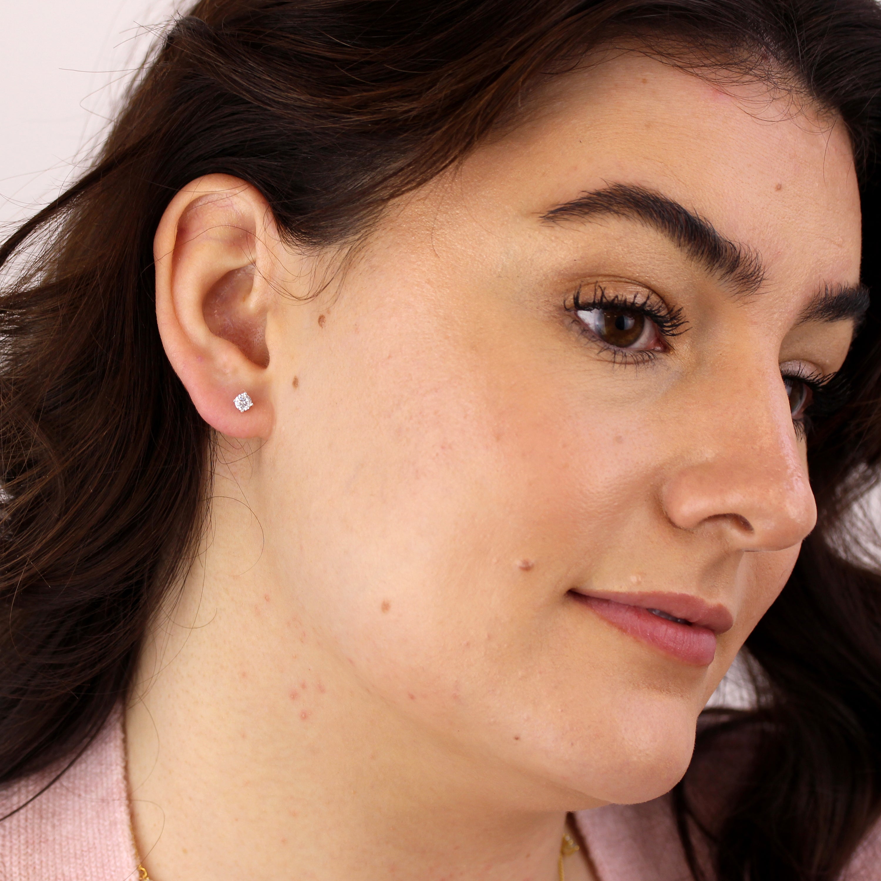 Sterling Silver CZ April Birthstone Claw 4mm Stud Earrings