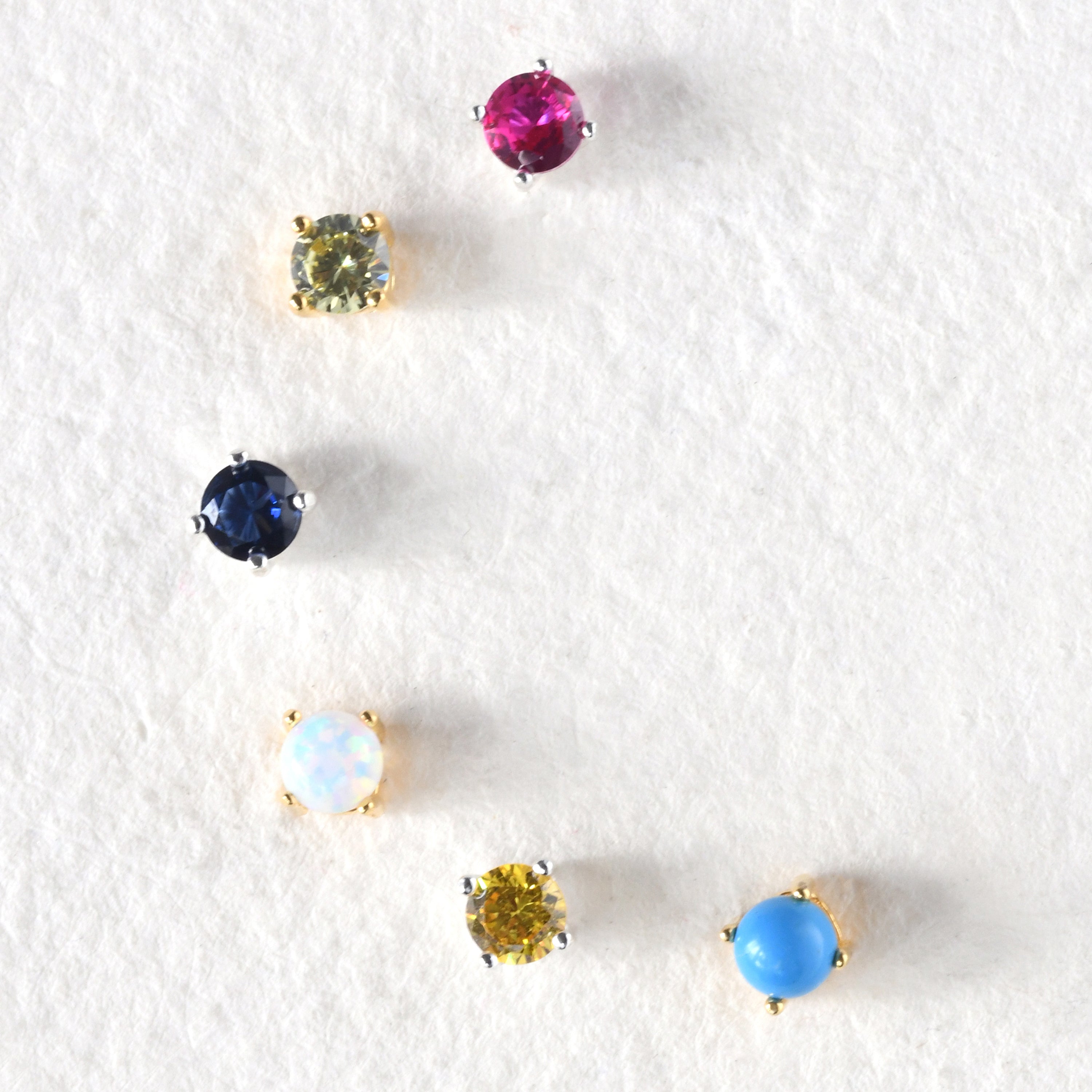 Sterling Silver Citrine CZ Birthstone Claw 4mm Stud Earrings