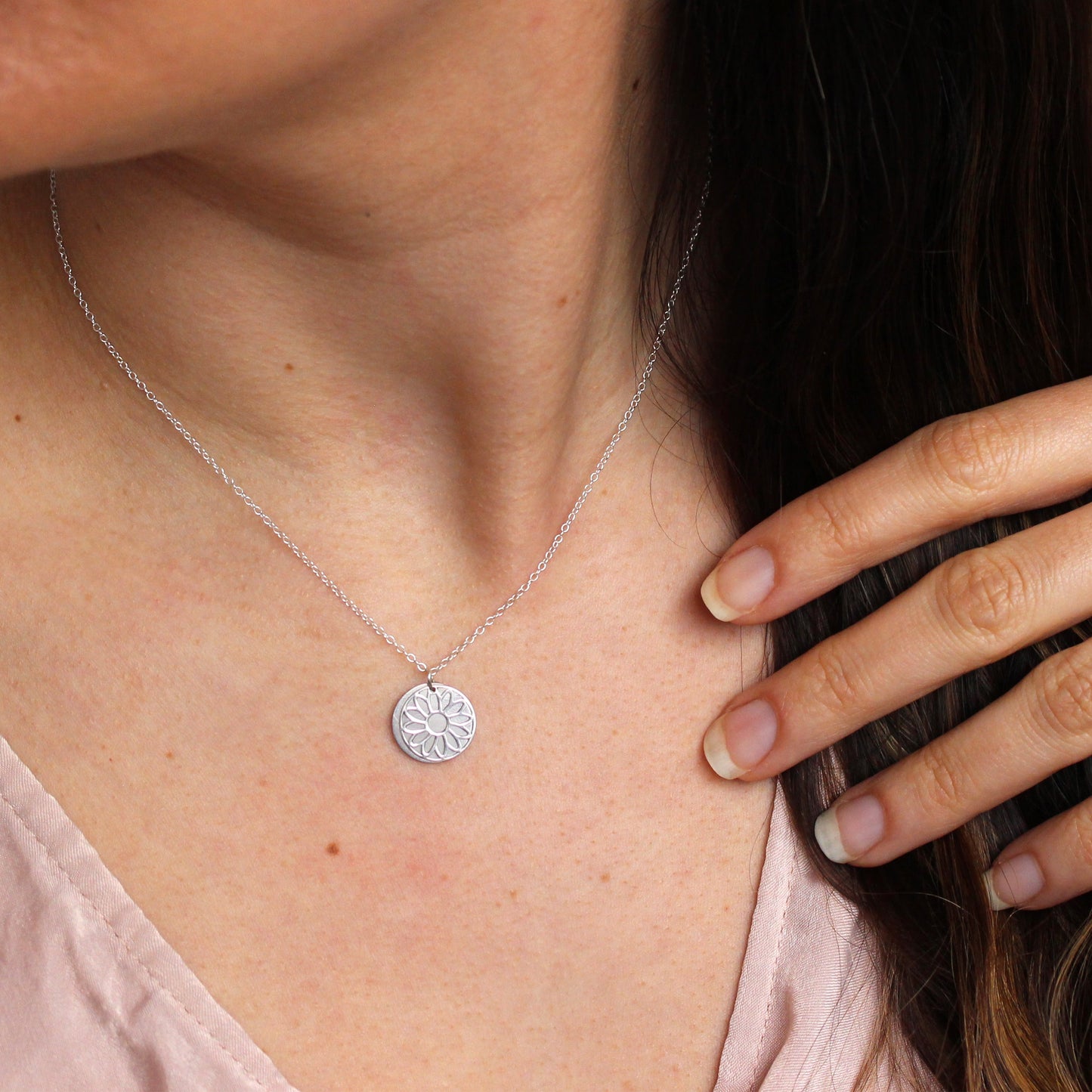 Sterling Silver April Daisy Birth Flower & 13mm Engravable Tag Necklace 14 - 22 Inches