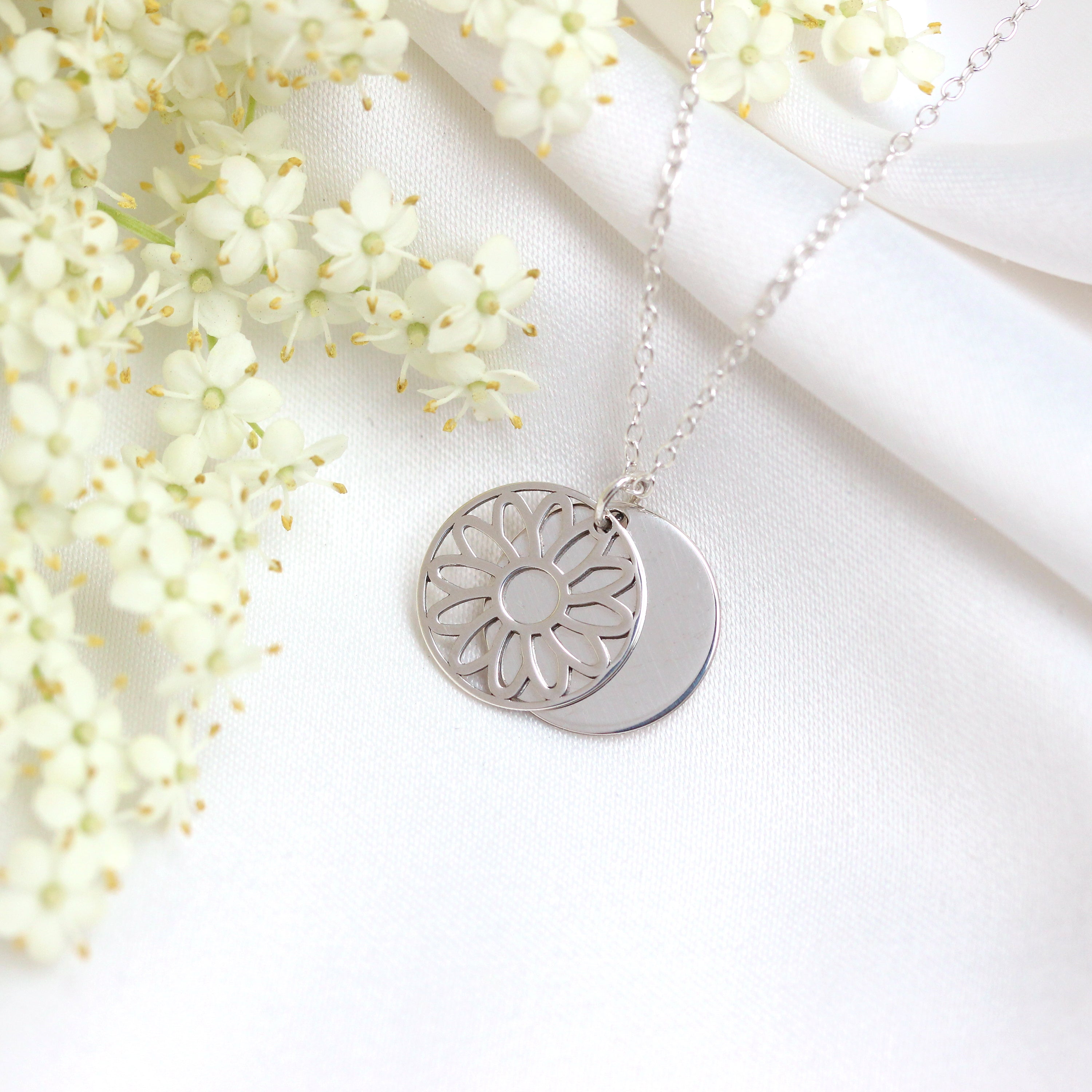 Sterling Silver April Daisy Birth Flower & 13mm Engravable Tag Necklace 14 - 14 Inches