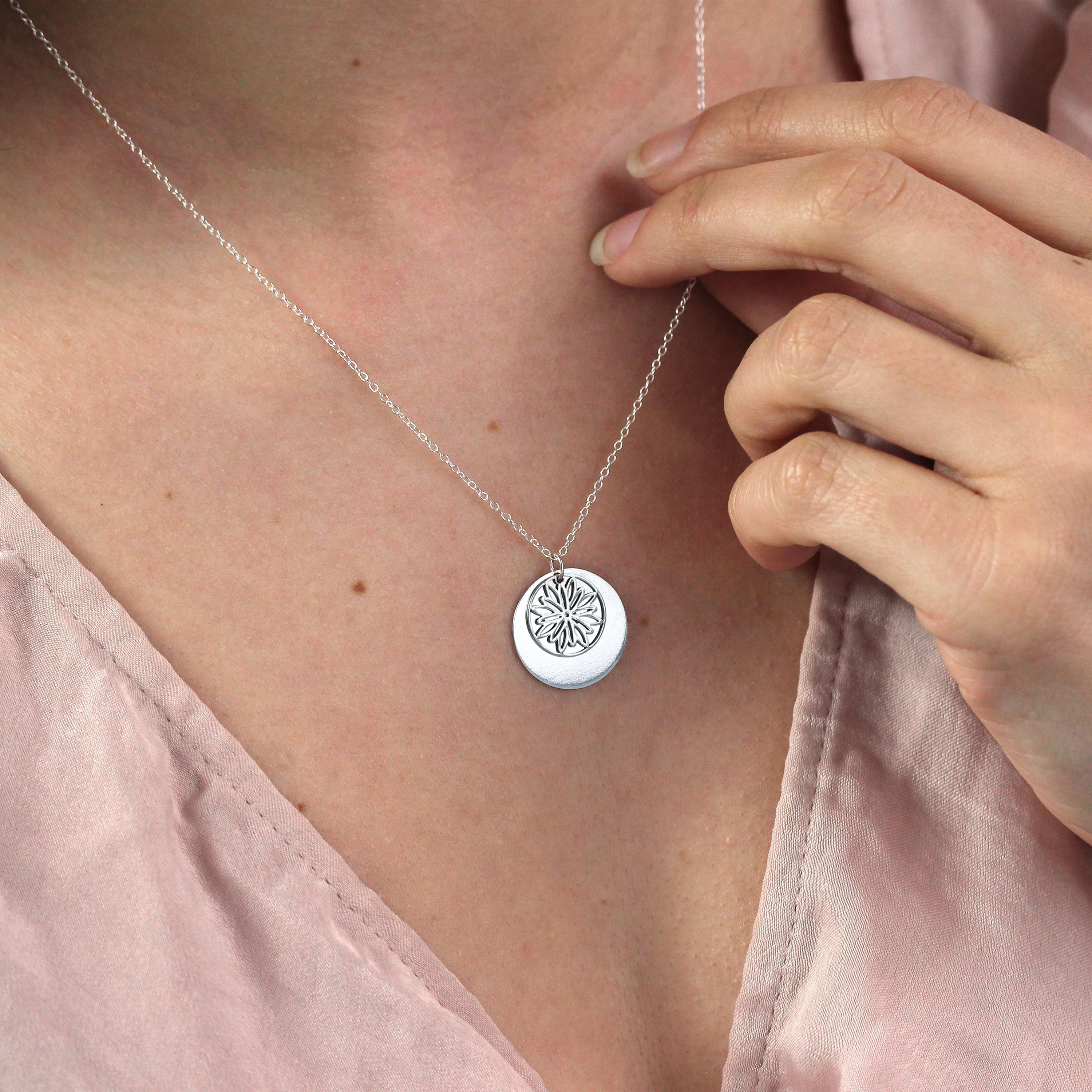Sterling Silver Chrysanthemum Flower & 18mm Tag Necklace 14-16 Inches