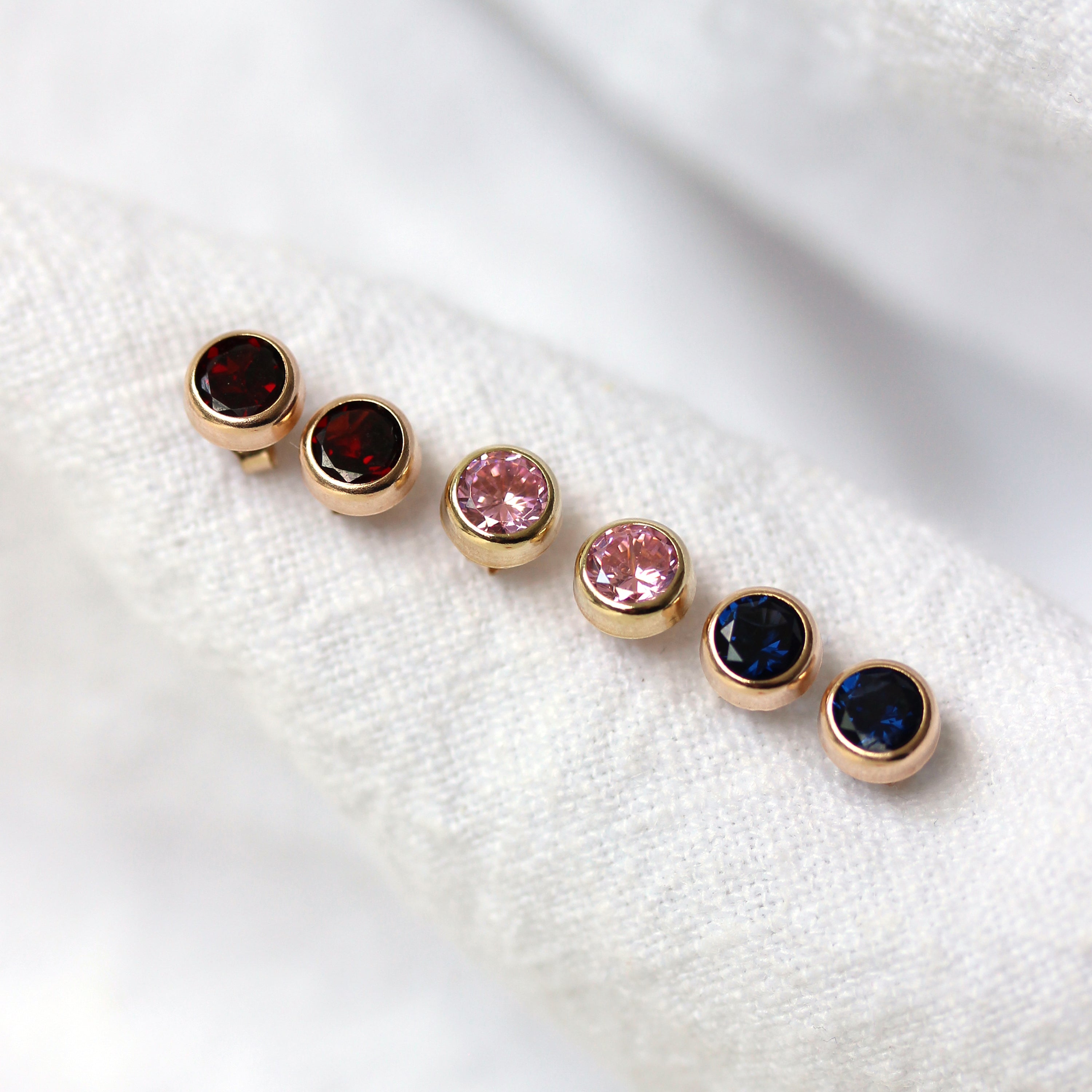 9ct Yellow Gold Clear CZ 5mm Round Stud Earrings
