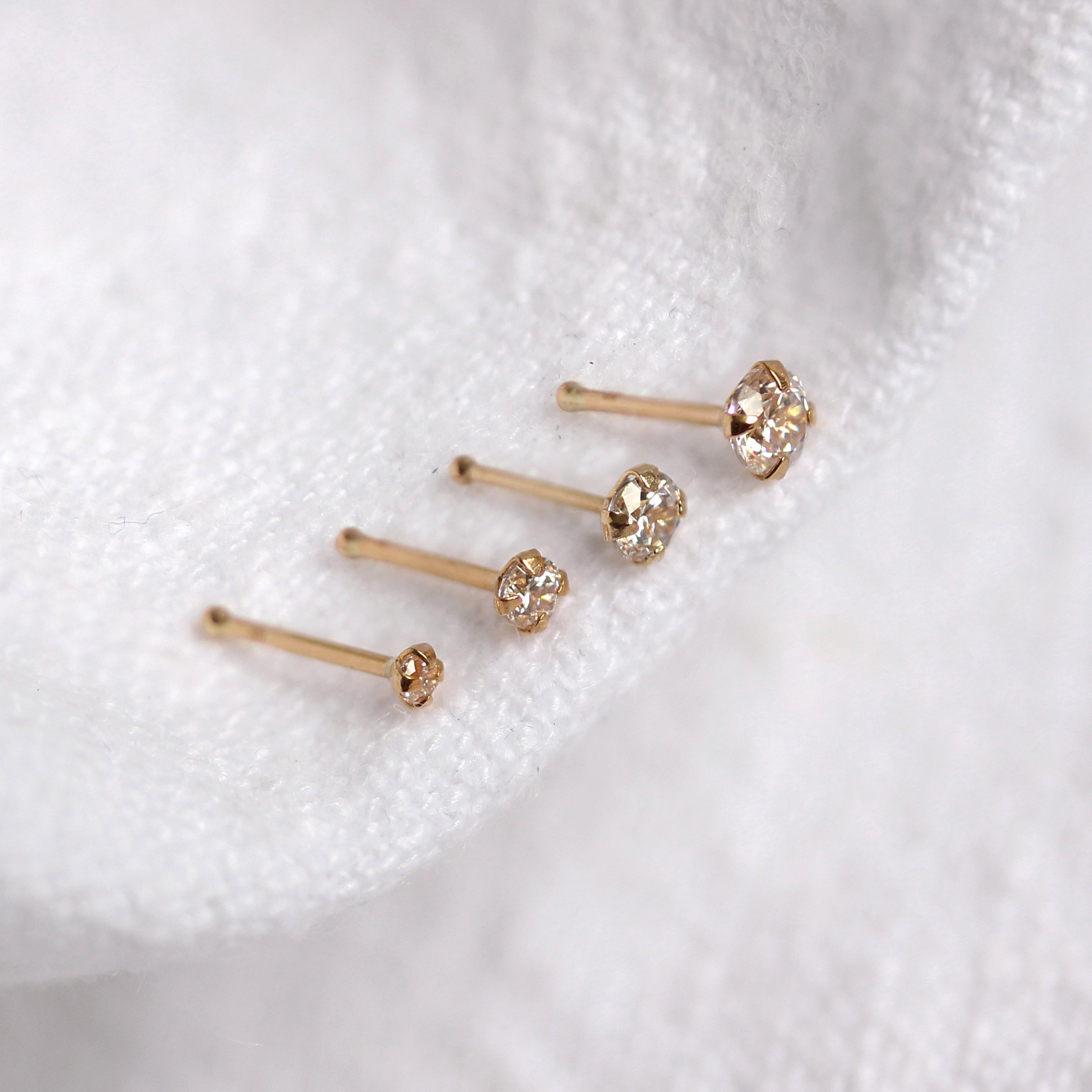 9ct Yellow Gold CZ Nose Stud