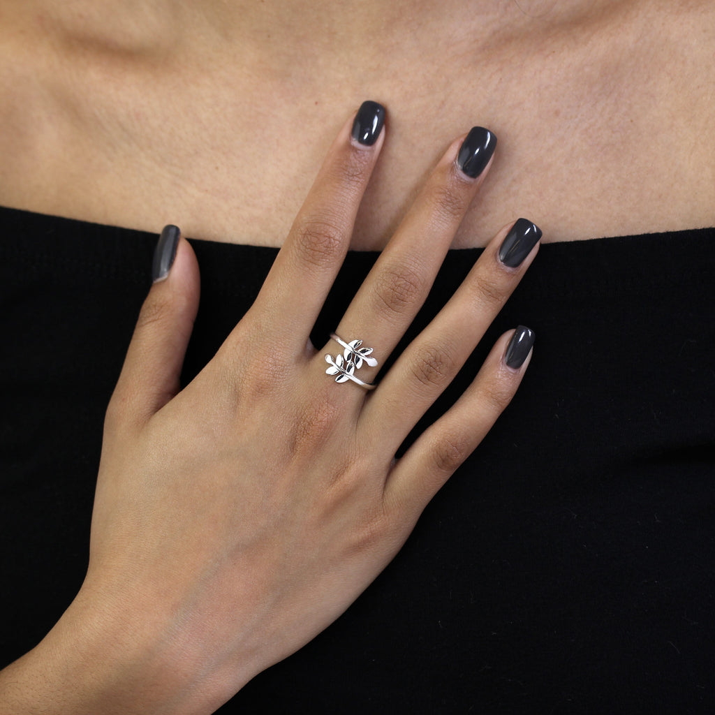 Sterling Silver Laurel Leaf Roman Adjustable Midi Toe Ring