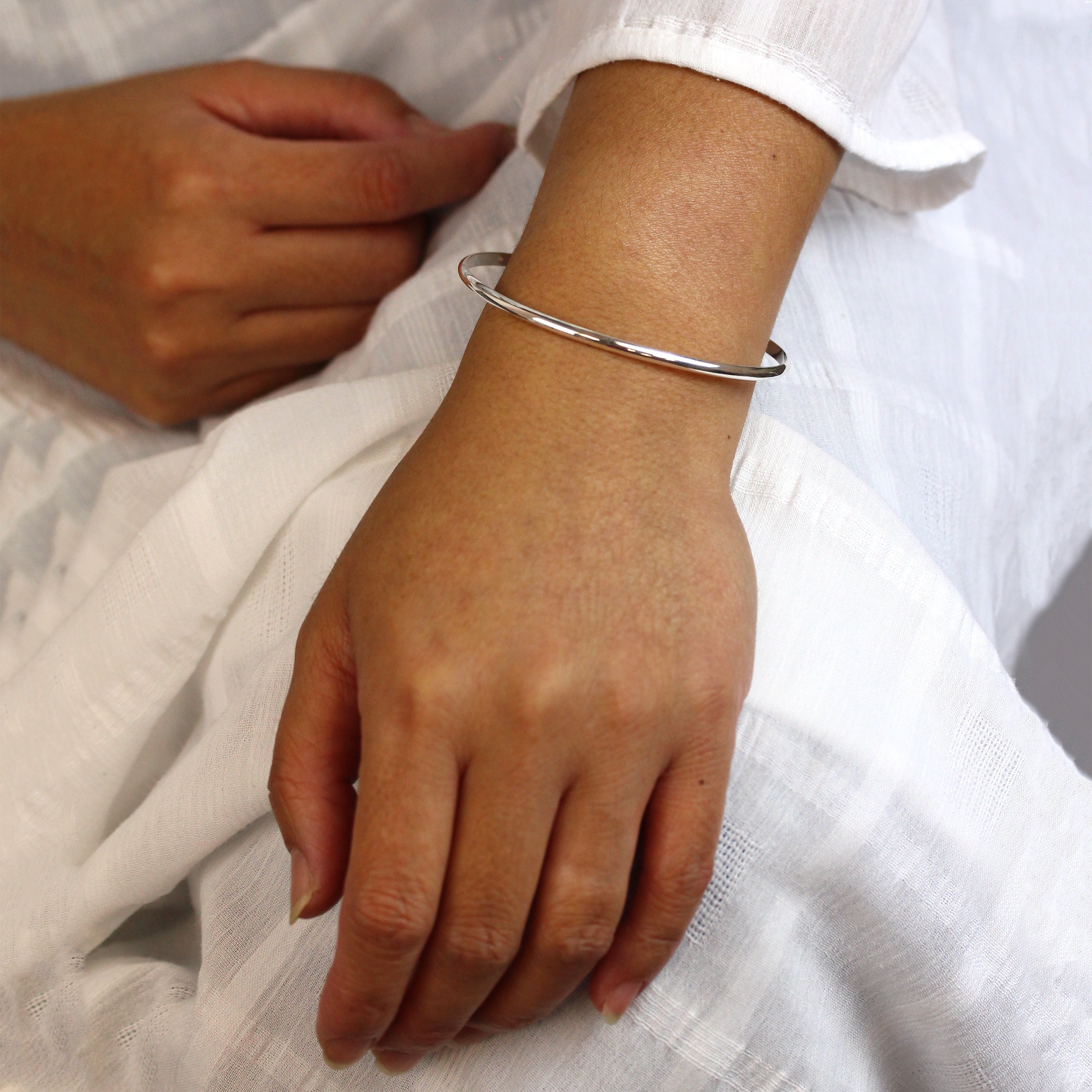 Simple Sterling Silver Plain 3mm Bangle