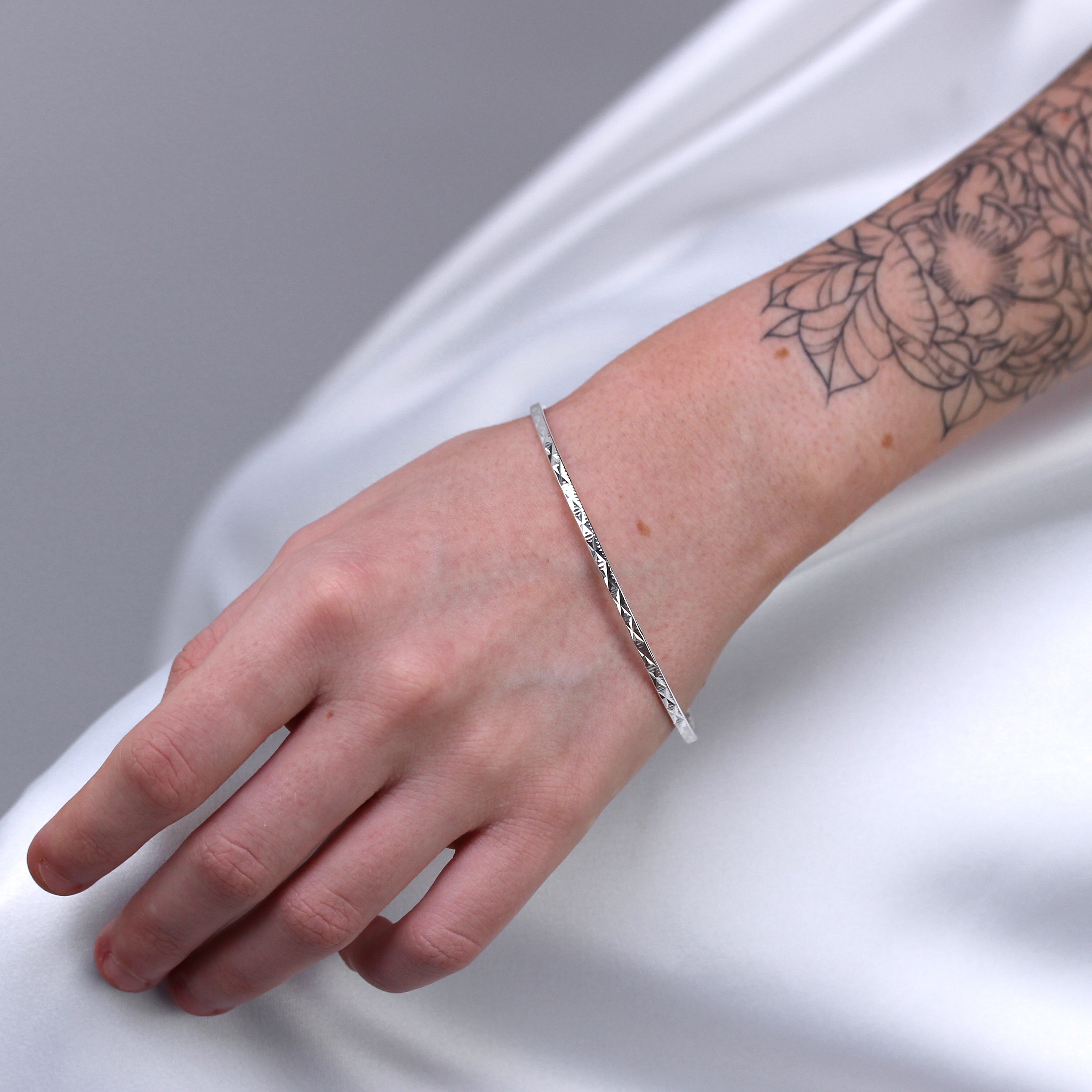 Sterling Silver Diamond Cut Kiss 66mm Stacking Bangle