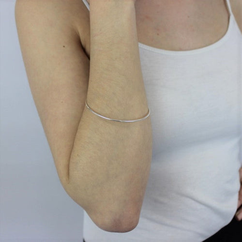 Sterling Silver 2mm Round Bangle 68mm