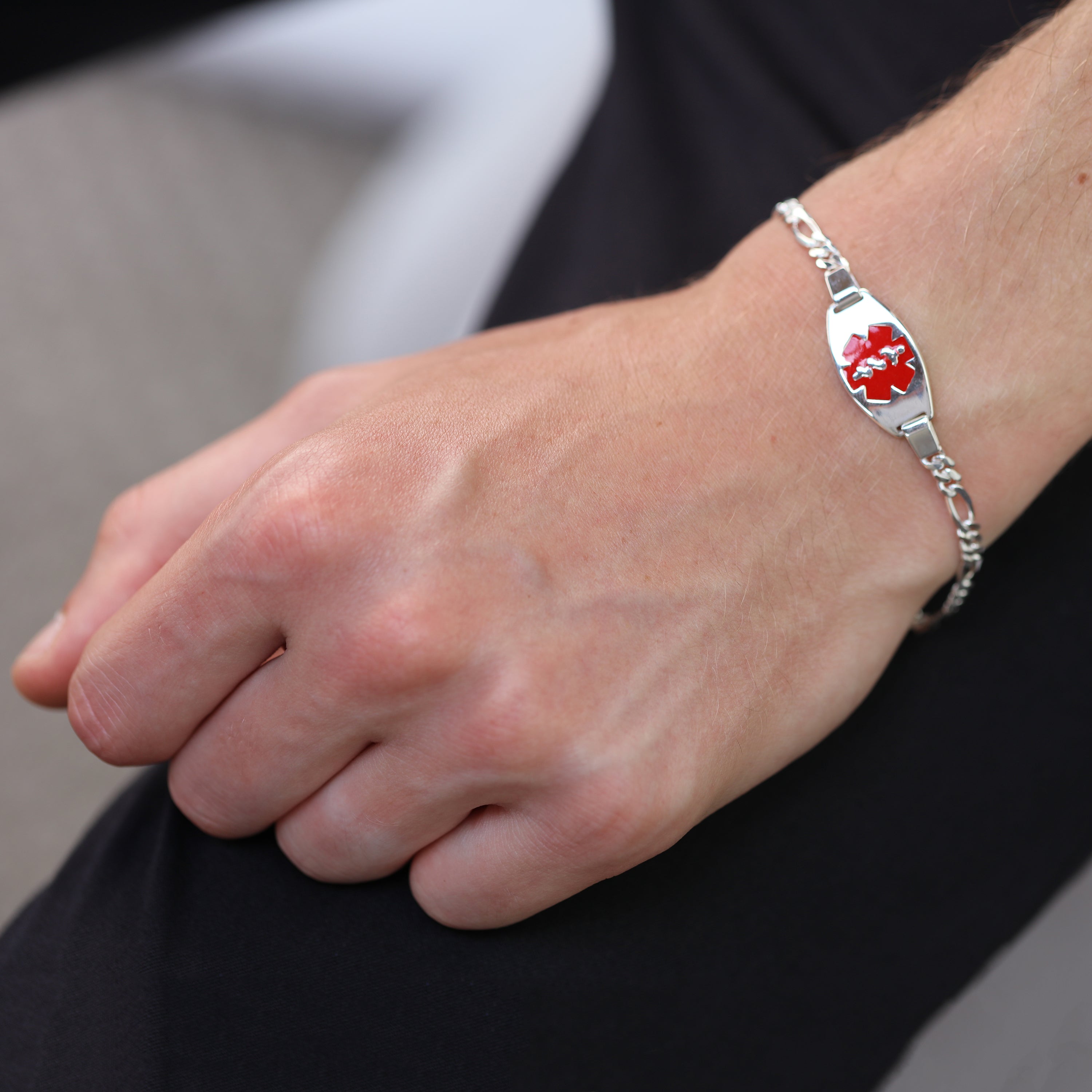 Sterling Silver Mens & Womens Medical Alert ID Bracelet with Large Oval Engravable Plate 7 - 8 Inches