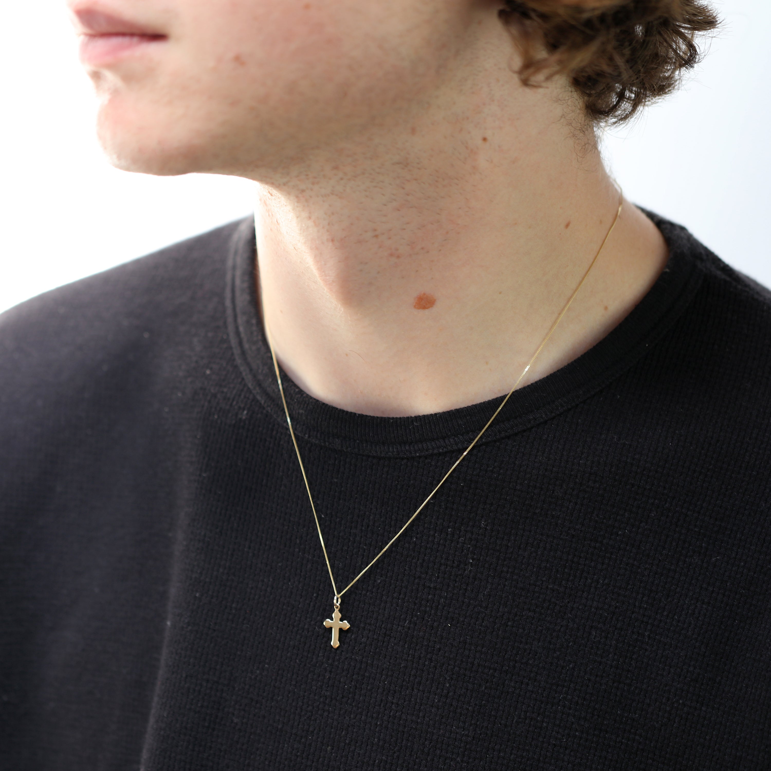 9ct Gold Gothic Cross Pendant