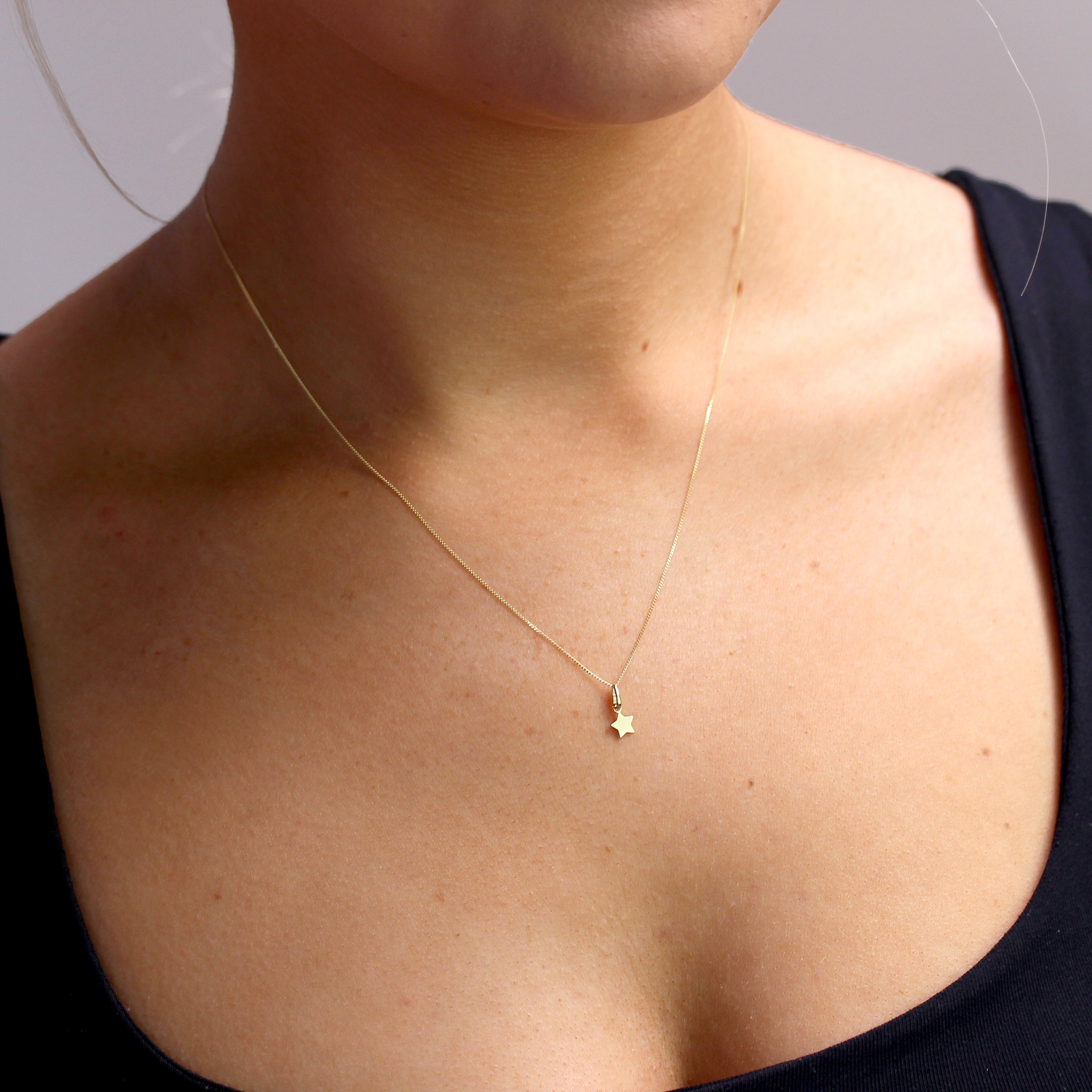 9ct Gold Star Pendant Necklace