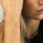 9ct Gold Hammered Trace Chain Bracelet 7 - 8 Inches