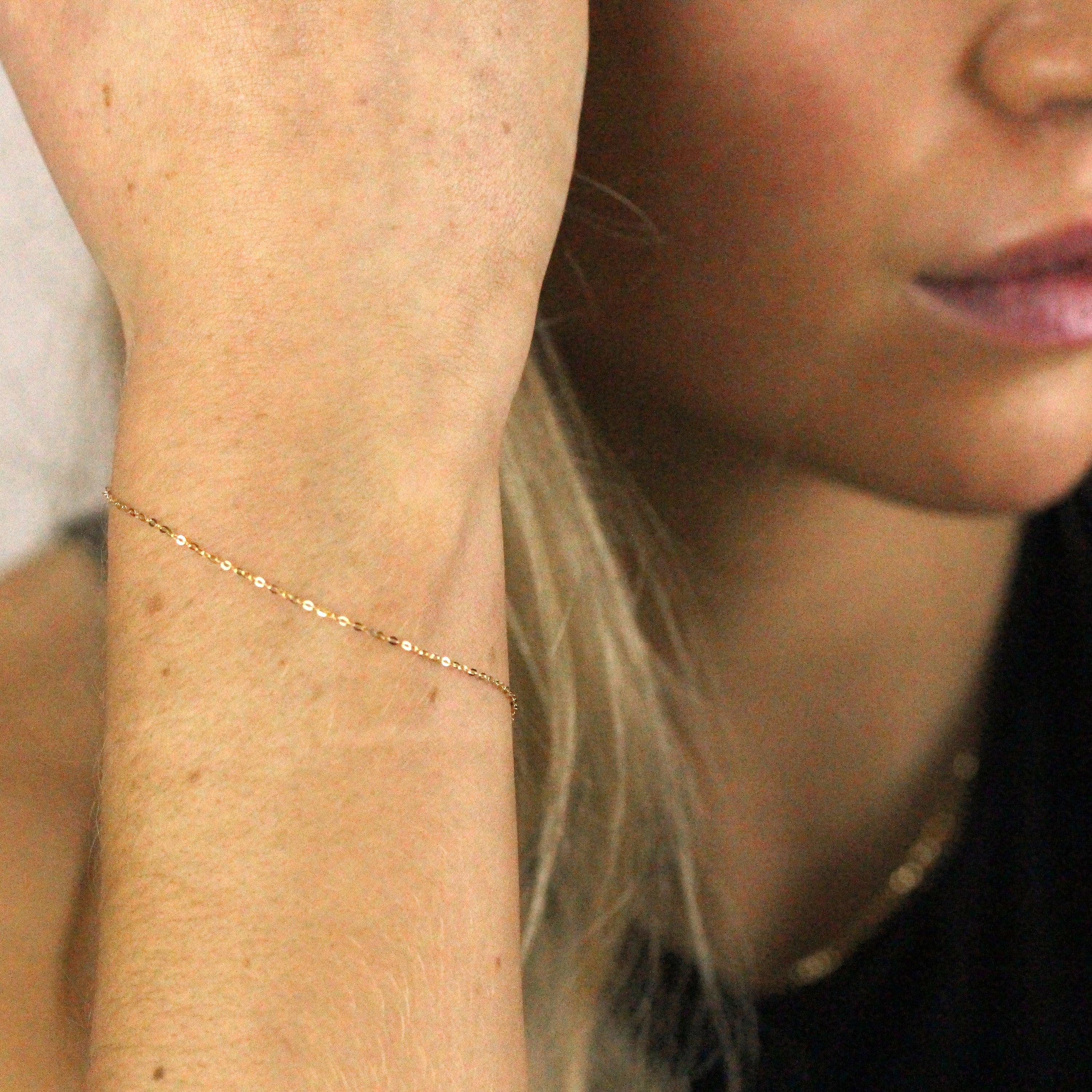 9ct Gold Hammered Trace Chain Bracelet 7 - 8 Inches