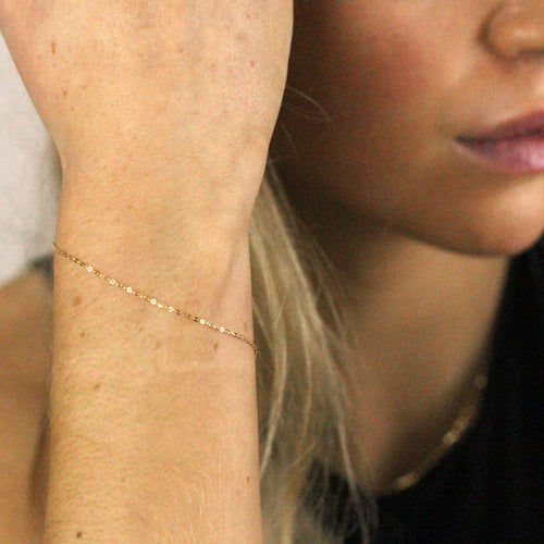 9ct Gold Hammered Trace Chain Bracelet 7 - 8 Inches